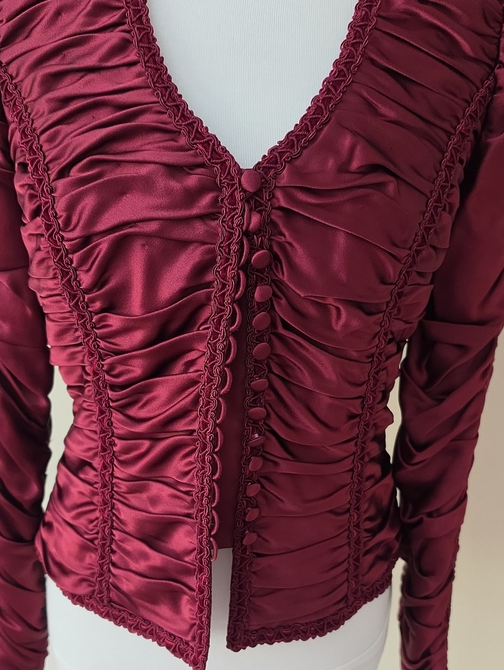 Carmen Marc Valvo Dark Purlpe / Burgundy Jacket Quiet Luxury Elegant - Picture 2 of 8